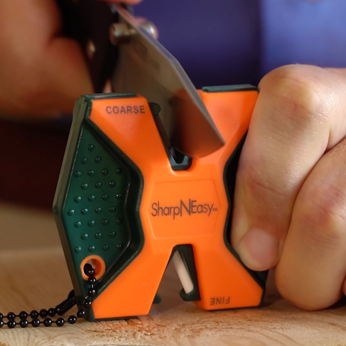 Accusharp Compact Pull-Through Knife Sharpener Orange 083TRAY